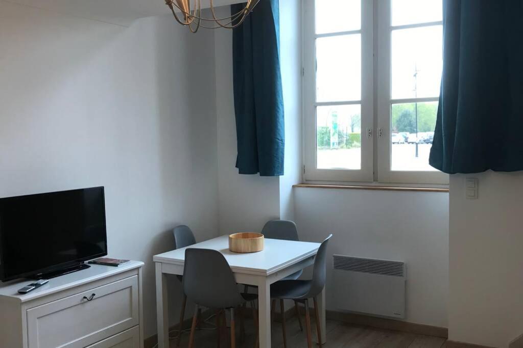 Apartamento Au Pied Du Phare... Honfleur Exterior foto