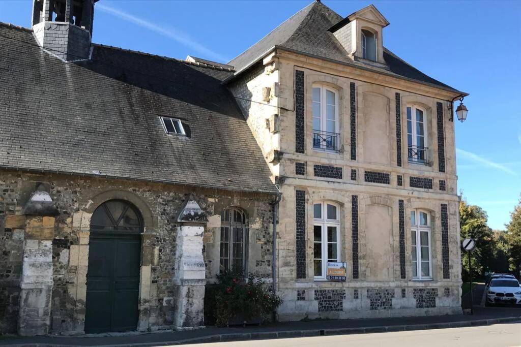 Apartamento Au Pied Du Phare... Honfleur Exterior foto